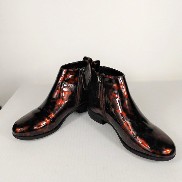 Aerosole Spencer Ankle Booties Size: 6M - Picture 1 of 9